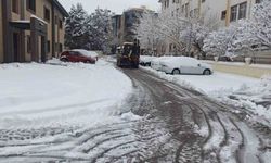 Şehitkamil'de karla mücadele aralıksız sürüyor