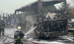 Seyir halindeki yolcu otobüsünde yangın: Facia son anda önlendi