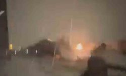 Siverek'te karın ağırlığına dayanamayan sundurmalar çöktü: O anlar kamerada