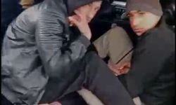 SUV tarzı aracın her köşesinden düzensiz göçmen çıktı