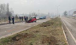 Tavşanlı'da otomobil takla attı: 1 yaralı