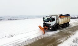 Tekirdağ Büyükşehir ekiplerinden kar mesaisi
