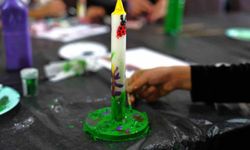 Üç kuşak mum boyama atölyesinde buluştu