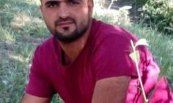 Van'da bir genç iş yerinin önündeki araçta ölü bulundu