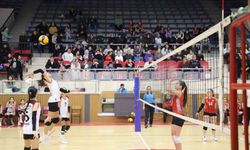 Voleybol Midi Kızlar İl Birinciliği müsabakaları sona erdi