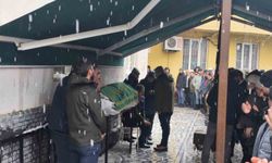 Yanan aracın içinde ölü bulunan genç müteahhit son yolculuğuna uğurlandı