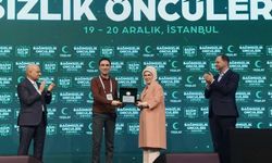 Yeşilay Erzurum Şubesi'ne anlamlı ödül