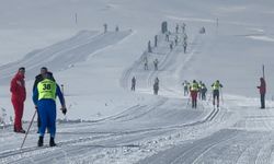 Yüksekova'da 'Kayaklı Koşu Barış ve Kardeşlik 1. Etap yarışması' heyecanı