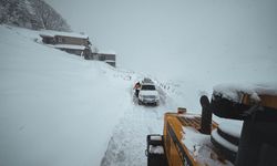 Çayeli'de  kar nedeniyle eğitime ara verildi