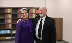 47 yıllık eşine Sevgililer Günü sürprizi yaptı