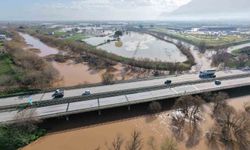Adımla geçilen nehir taştı