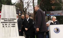 Adnan Kahveci ölümünün 33'üncü yılında kabri başında anıldı