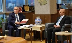 Akarca, Rektör Sözbir ile bir araya geldi