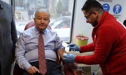 Aksaray'da kan bağışı kampanyasına Vali Duru da katıldı