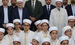 Aşkale'de 25 genç hafız icazetini aldı