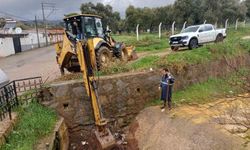 ASKİ ekipleri temizledi, taşkının önüne geçildi