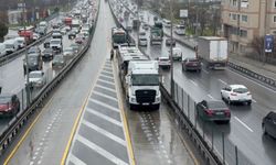Avcılar'da iki metrobüs çarpıştı: 4 yaralı