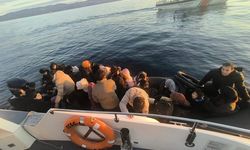 Ayvacık açıklarında 37 kaçak göçmen ile 1 göçmen kaçakçısı şüphelisi yakalandı