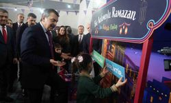 Bakan Tekin, Erzurum'da çocuklarla Ramazan Şenliği'nde buluştu