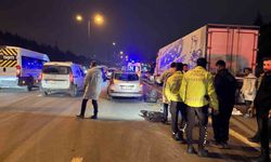 Başakşehir TEM'de arızalanan tıra çarpan motosikletli hayatını kaybetti