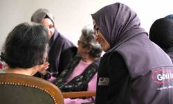 Başiskele'de 'Gönül Bağı' gönüllüleri huzurevi sakinleriyle buluştu