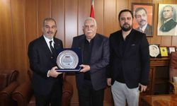 Başkan Alan'dan ekonomiye güç veren isimlere vefa