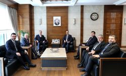 Başkan Büyükkılıç, Bakan Kacır ile görüştü