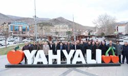 Başkan Büyükkılıç'tan Yahyalı ve Yeşilhisar'a Ramazan ayı ziyaretleri