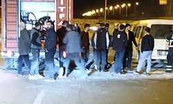 Batman'da seyir halindeki hafif ticari araçta yangın çıktı