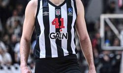 Beşiktaş'ta Ante Zizic hırsıyla panyayı kırdı, potayı parçaladı