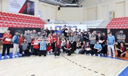 Bilecik'te Bilek Güreşi Gençler B Grup Müsabakaları tamamlandı