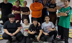 Bilecik'te halter sporcuları gücünü sınırların ötesine taşıyor