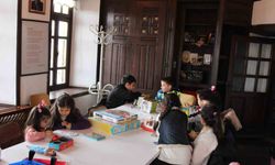 Bor İlçe Halk Kütüphanesi'nden annelere eğitim, çocuklara eğlence