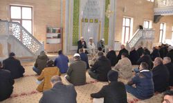 Bulanık'ta deprem şehitleri dualarla anıldı