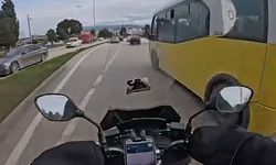 Bursa'da otobüs motosikletlinin önüne kırdı