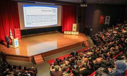 BUÜ'de kişisel verilerin korunması ve dijital mahremiyet eğitimi gerçekleştirildi