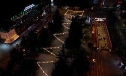 Çark Caddesi Ramazan ayına özel led ışıklarla süslendi