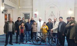 Çermik'te başarılı öğrencilere bisiklet ve akıllı saat hediye edildi