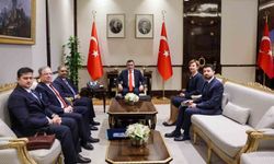 Cumhurbaşkanı Yardımcısı Yılmaz: 'Türkiye olarak D-8'in etkinliğini artıracak bu dönüşüm sürecine samimi ve güçlü destek vermeye devam edeceğiz'