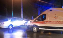 D-650 kara yolunda iki otomobil çarpıştı: 3 yaralı