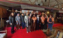 Diyar diyar gezip kültür arşivi oluşturuyorlar