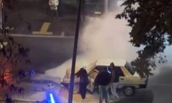 Diyarbakır'da kazaya karışan araçlardan biri alev aldı