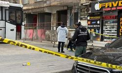 Diyarbakır'da 'tadilat' nedeniyle çıkan silahlı kavga kameraya yansıdı