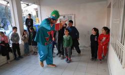 Efeler'in iftar programlarında çocuklar unutulmadı