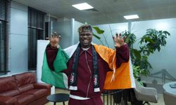 Emmanuel Agbadou, Beşiktaş için İstanbul'da