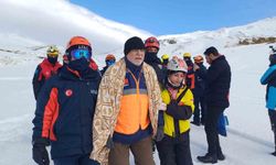 Erciyes'te gerçeği aratmayan çığ tatbikatı