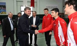 Ertuğrul Sağlam'dan genç sporculara ilham veren ziyaret