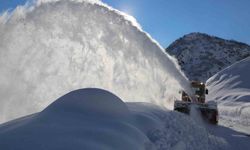 Erzincan'da karla mücadele çalışmaları sürüyor