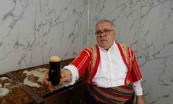 Gaziantep'te meyan şerbeti iftar sofralarındaki yerini aldı