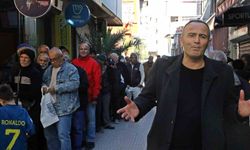 Gizli hayırseverin ücretsiz pide kuyruğu